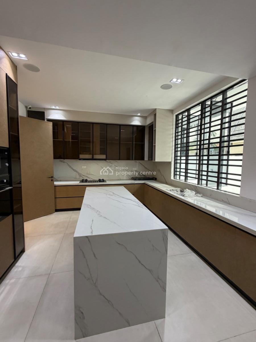 Spacious 5bedroom Fully Detached House, Lekki Phase 1, Lekki, Lagos, Detached Duplex for Sale