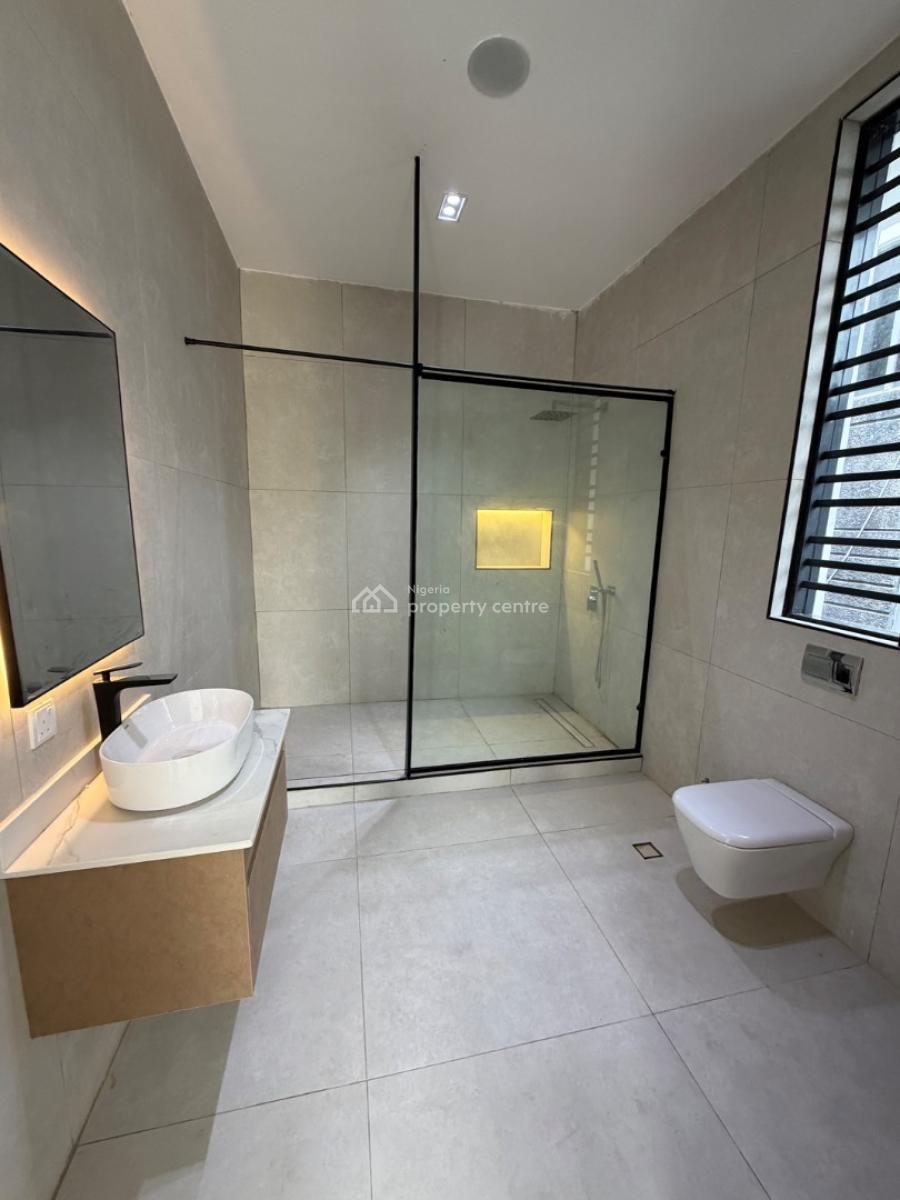 Spacious 5bedroom Fully Detached House, Lekki Phase 1, Lekki, Lagos, Detached Duplex for Sale