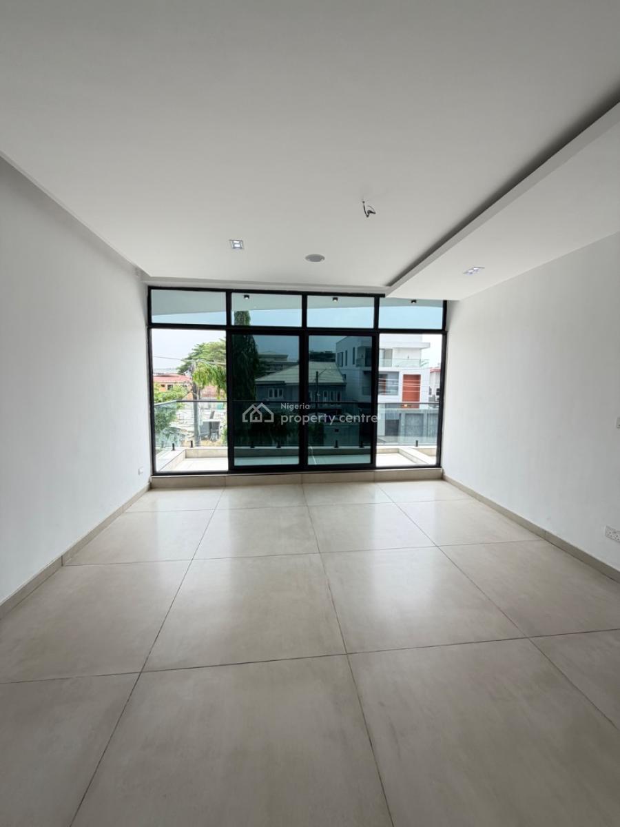 Spacious 5bedroom Fully Detached House, Lekki Phase 1, Lekki, Lagos, Detached Duplex for Sale