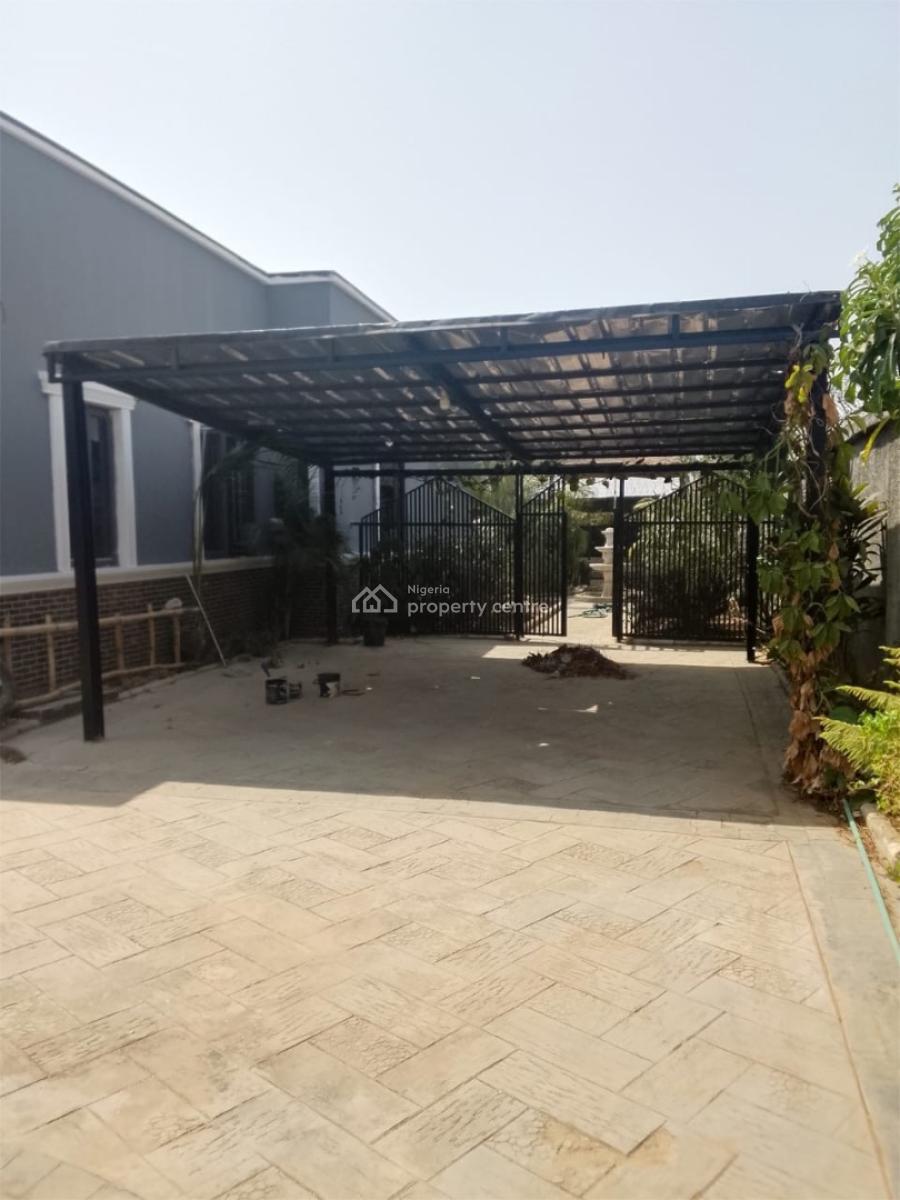 Luxury Spacious 3 Bedroom Bungalow with Bq Standalone, Lugbe District, Abuja, Detached Bungalow for Rent