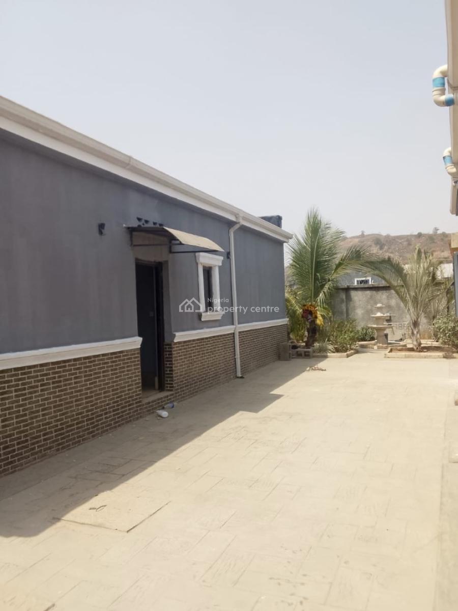 Luxury Spacious 3 Bedroom Bungalow with Bq Standalone, Lugbe District, Abuja, Detached Bungalow for Rent