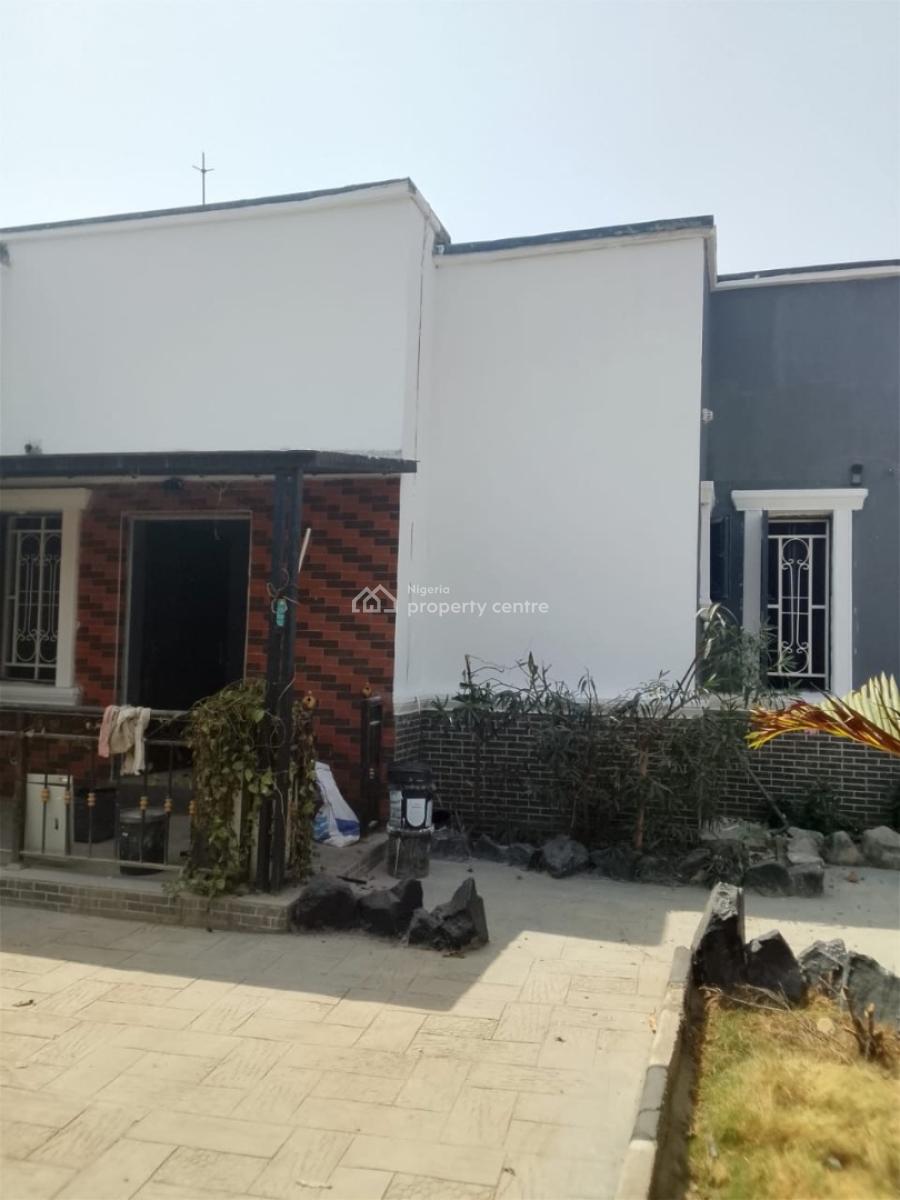 Luxury Spacious 3 Bedroom Bungalow with Bq Standalone, Lugbe District, Abuja, Detached Bungalow for Rent