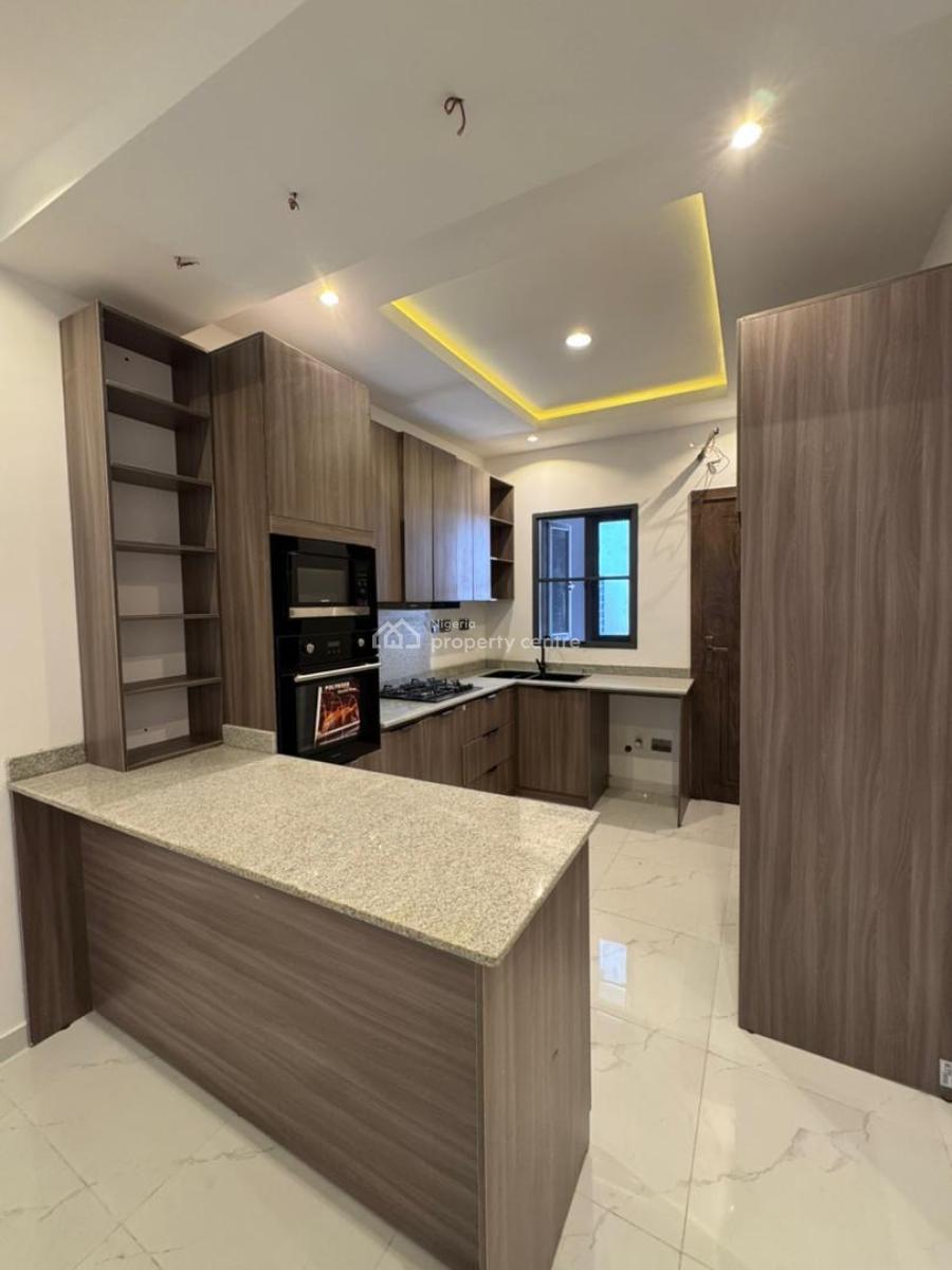 2 Bedroom Apartment, Jakande, Lekki Phase 1, Lekki, Lagos, Flat / Apartment for Sale