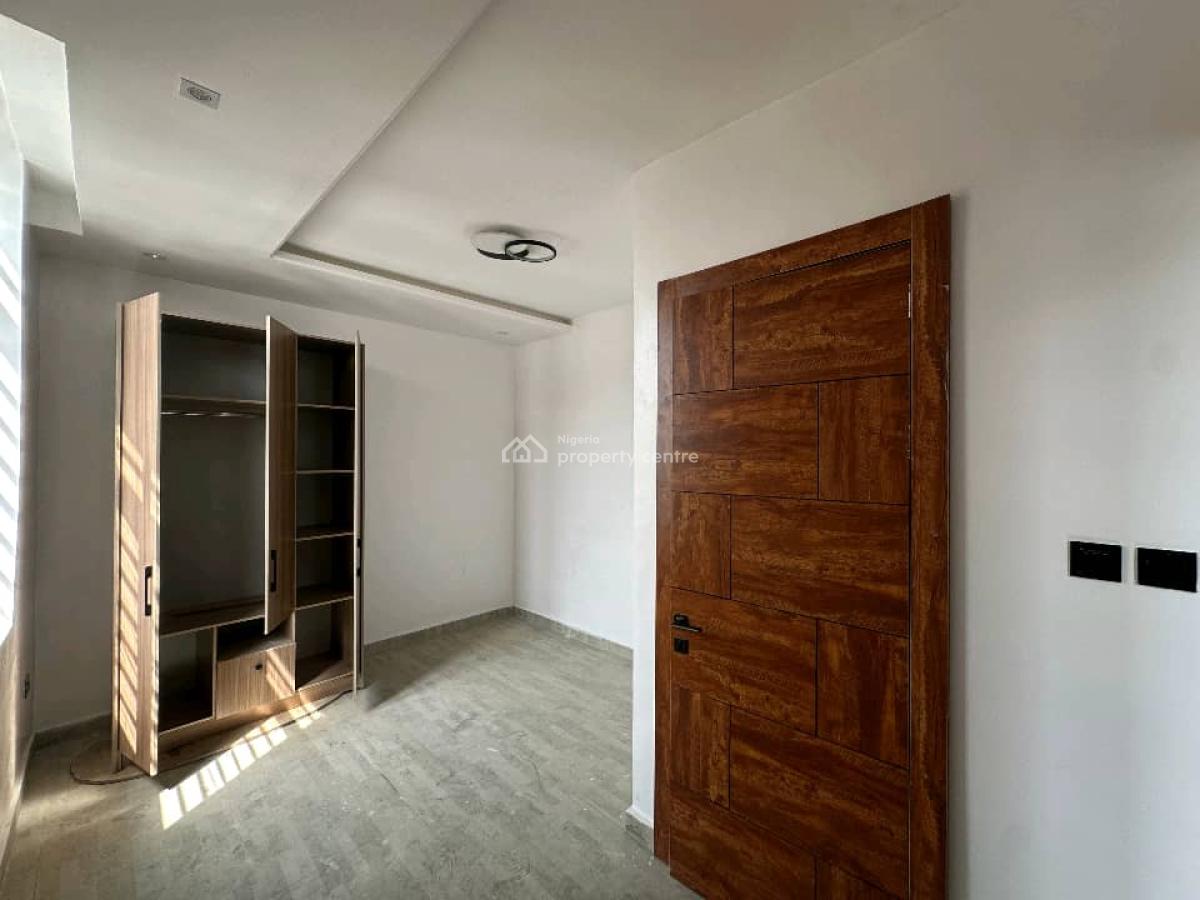 a 5 Bedroom Fully Detached House, Lekki Phase 1, Lekki, Lagos, Detached Duplex for Rent