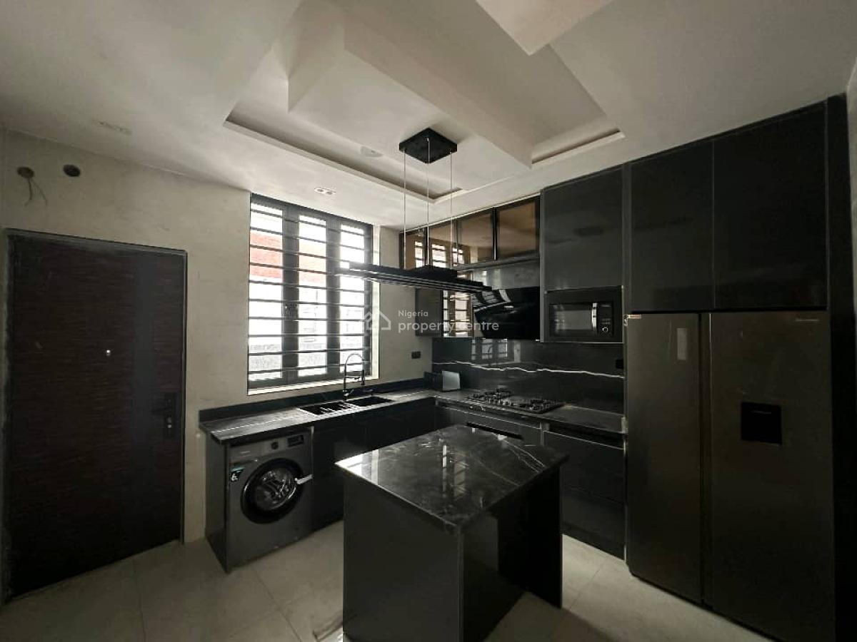 a 5 Bedroom Fully Detached House, Lekki Phase 1, Lekki, Lagos, Detached Duplex for Rent