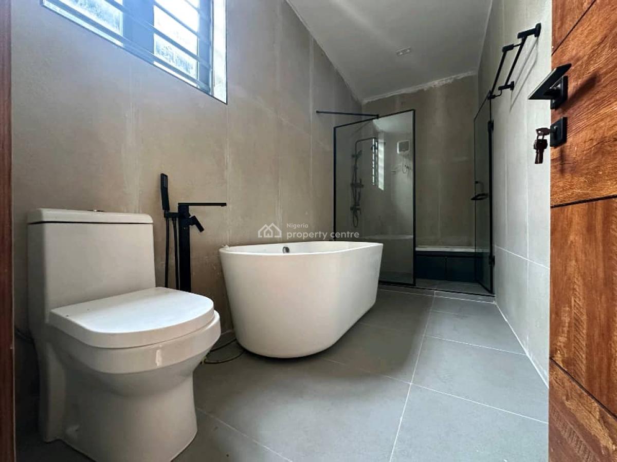 a 5 Bedroom Fully Detached House, Lekki Phase 1, Lekki, Lagos, Detached Duplex for Rent