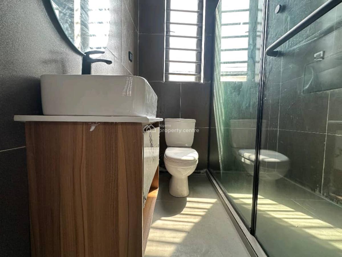 a 5 Bedroom Fully Detached House, Lekki Phase 1, Lekki, Lagos, Detached Duplex for Rent