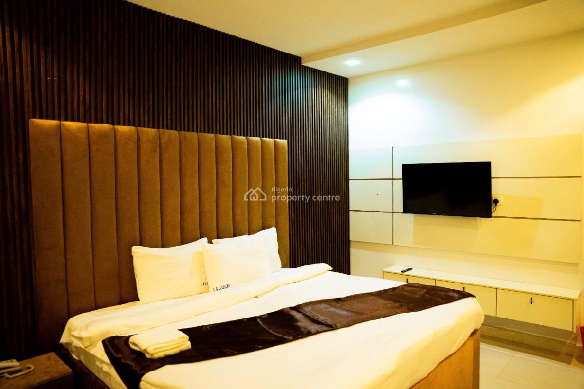 Nicely Furnished 2 Bedroom Apartment, Gra Phase 4, Obio-akpor, Rivers, Flat / Apartment Short Let