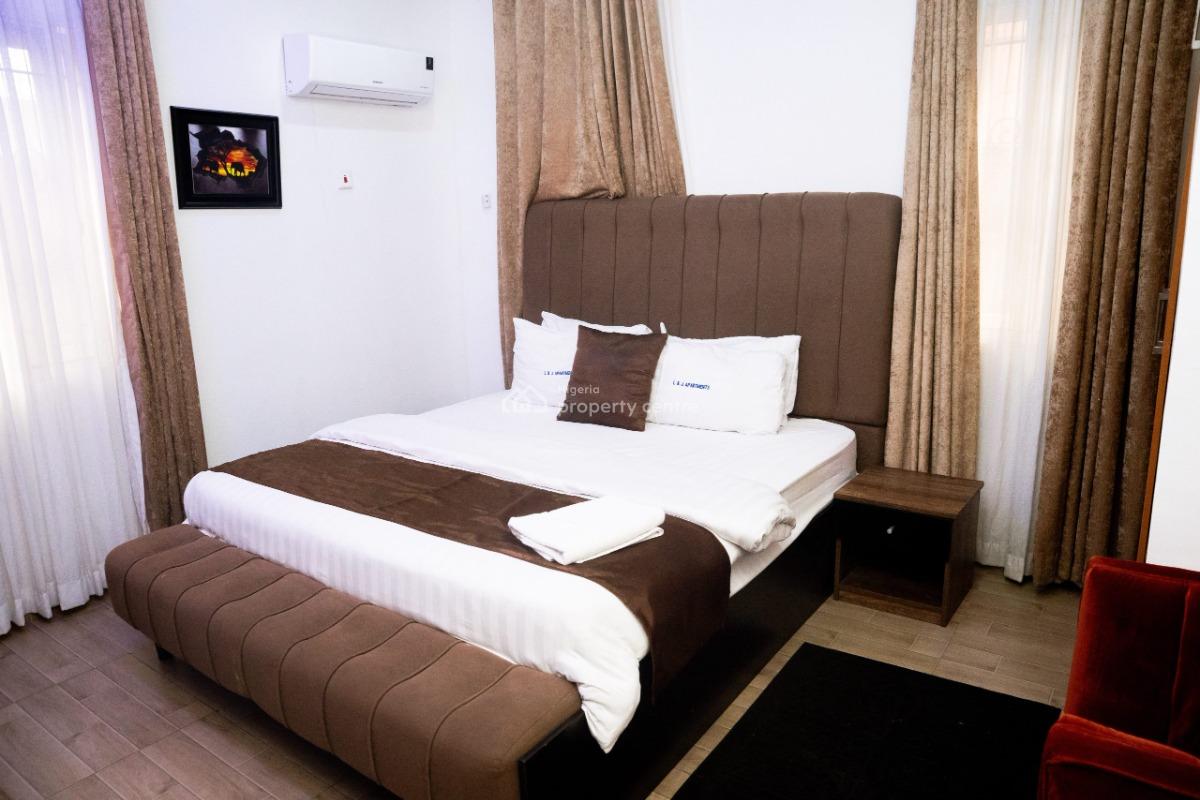 Nicely Furnished 2 Bedroom Apartment, Gra Phase 4, Obio-akpor, Rivers, Flat / Apartment Short Let