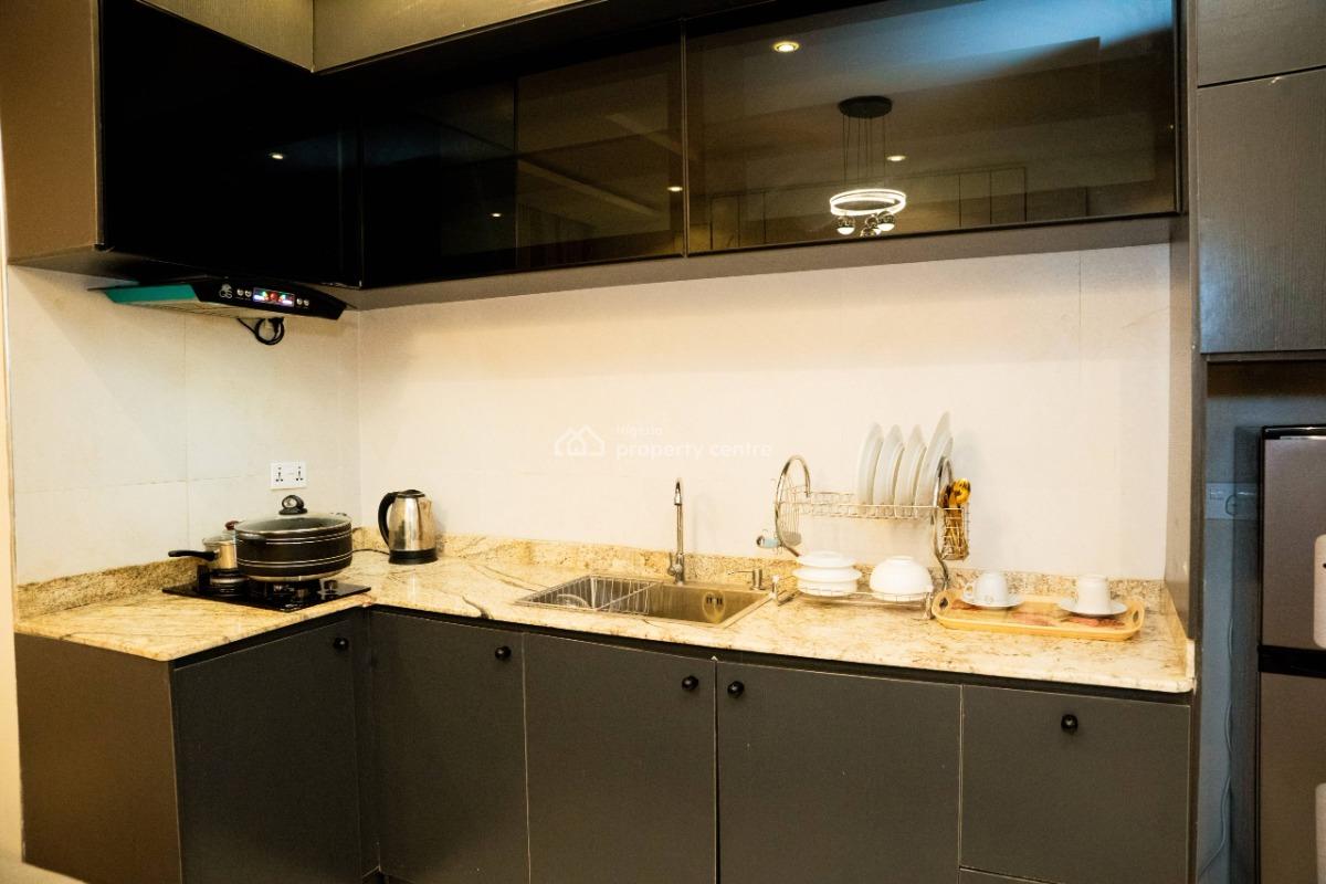 Nicely Furnished 2 Bedroom Apartment, Gra Phase 4, Obio-akpor, Rivers, Flat / Apartment Short Let