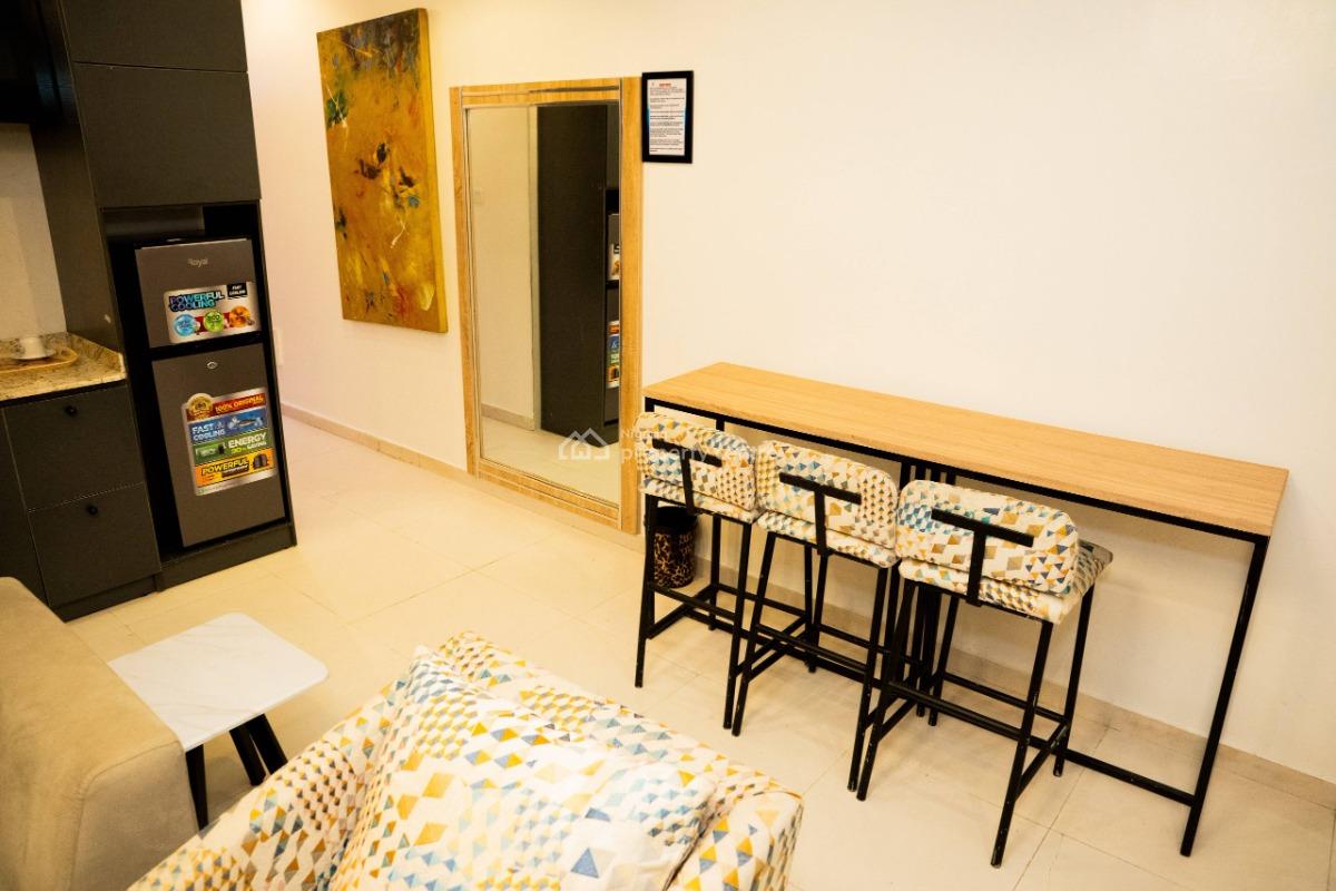 Nicely Furnished 2 Bedroom Apartment, Gra Phase 4, Obio-akpor, Rivers, Flat / Apartment Short Let