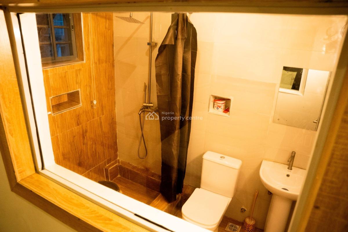 Nicely Furnished 2 Bedroom Apartment, Gra Phase 4, Obio-akpor, Rivers, Flat / Apartment Short Let