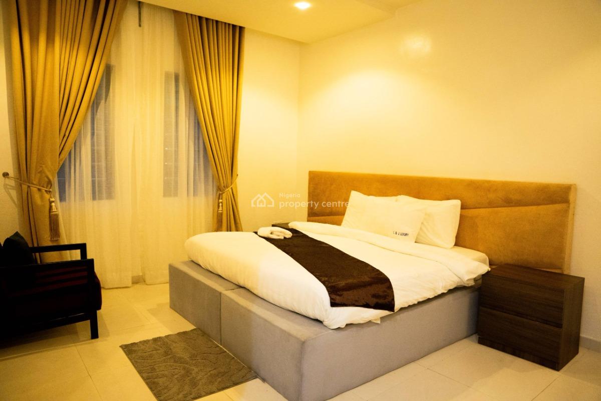 Nicely Furnished 2 Bedroom Apartment, Gra Phase 4, Obio-akpor, Rivers, Flat / Apartment Short Let