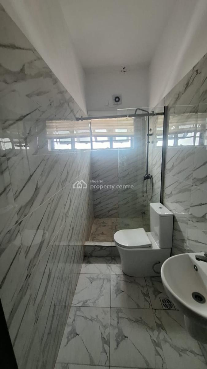 2 Bedroom Flat, Greenbay Estate Mobile Road, Ilaje, Ajah, Lagos, Flat / Apartment for Rent