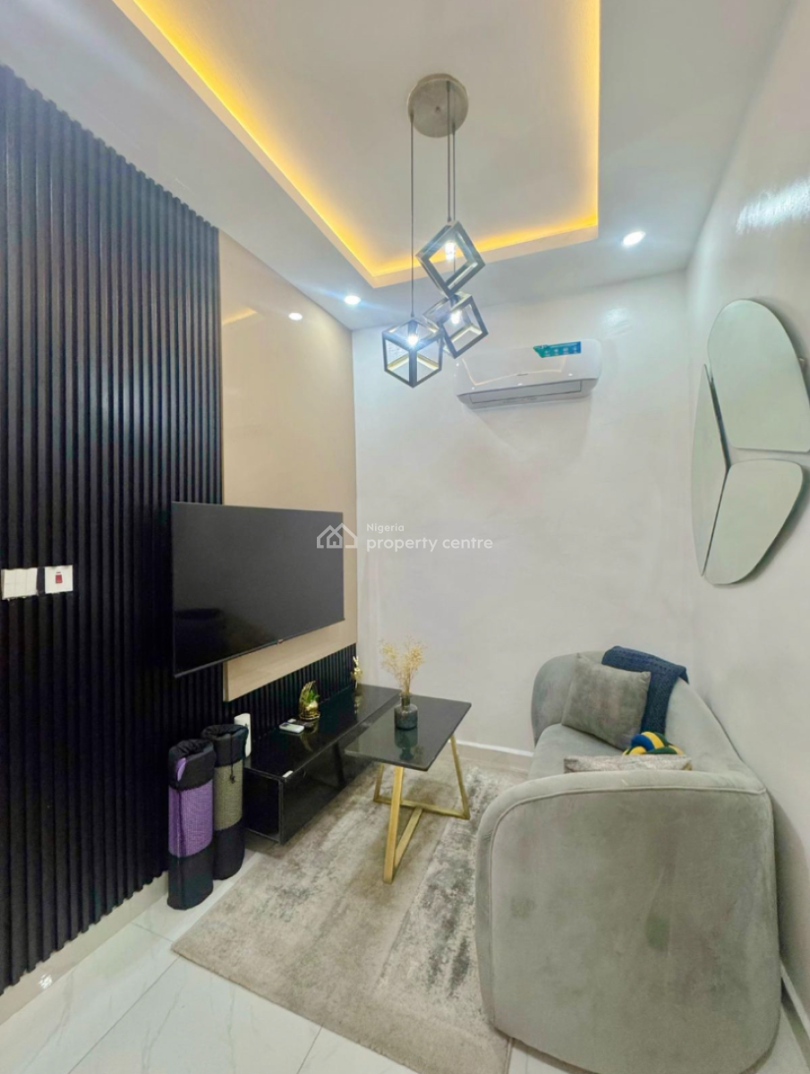 Nicely Furnished 3 Bedroom Apartment, Ologolo, Lekki, Lagos, Flat / Apartment Short Let