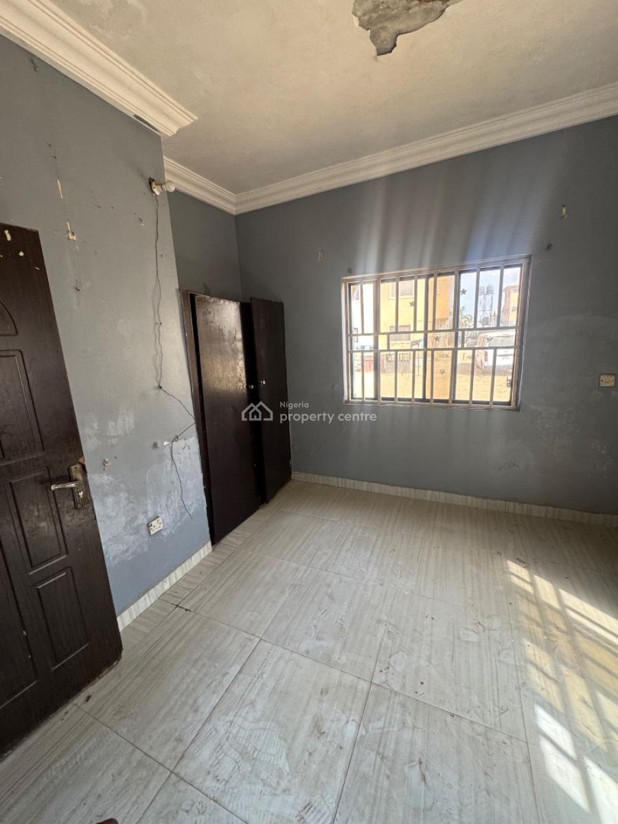 Standard 2 Bedroom Apartment with Balcony, Sunnyvale Expressway, Galadimawa, Abuja, Flat / Apartment for Sale