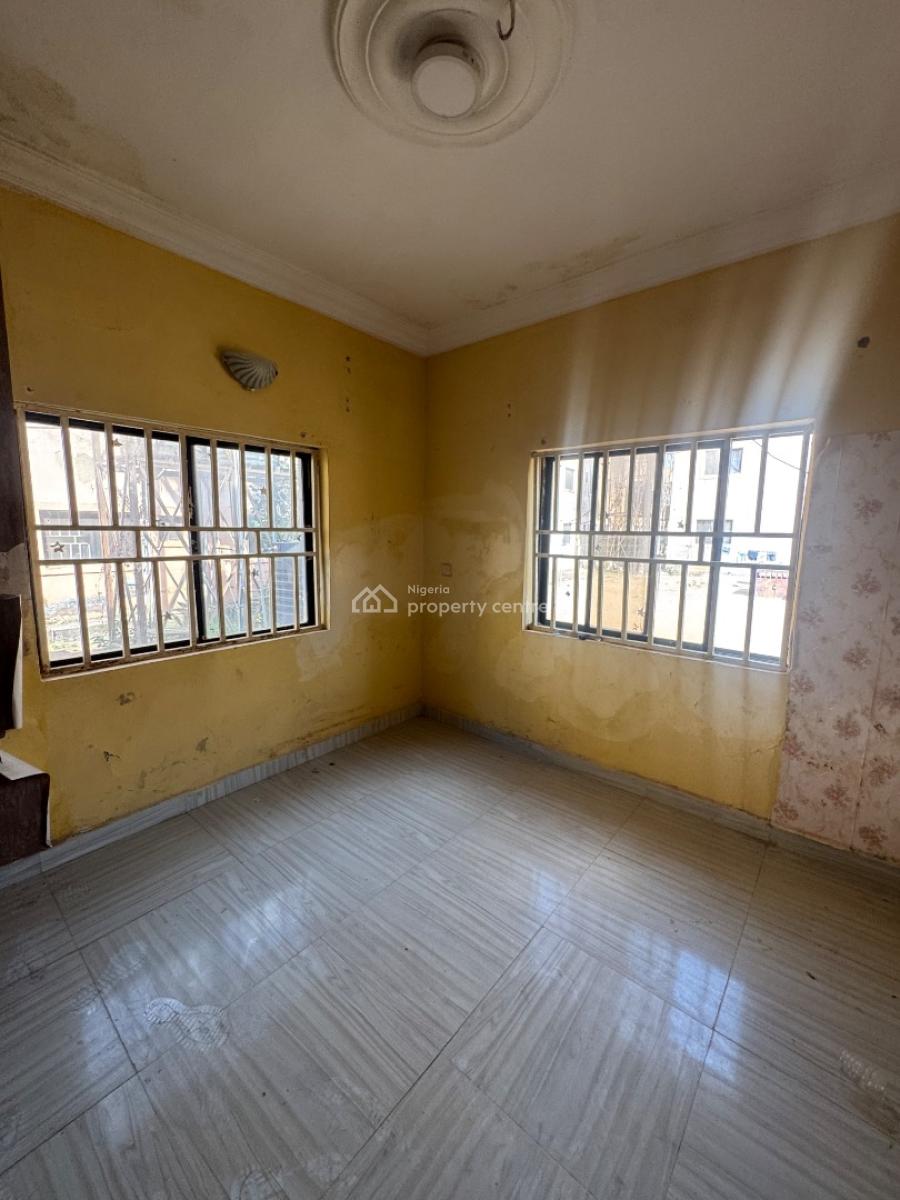 Standard 2 Bedroom Apartment with Balcony, Sunnyvale Expressway, Galadimawa, Abuja, Flat / Apartment for Sale