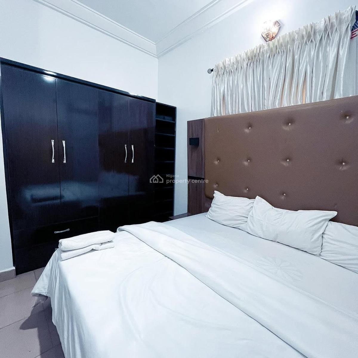 Nicely Furnished 3 Bedroom Apartment, Independence Layout, Enugu, Enugu, Flat / Apartment Short Let