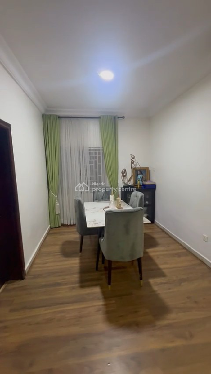 Well Maintained 3 Bedroom Apartment, Femi Okunnu Estate, Osapa, Lekki, Lagos, Flat / Apartment for Sale