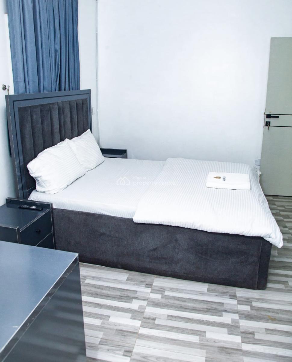 Nicely Furnished 3 Bedroom Apartment, Life Camp, Abuja, Flat / Apartment Short Let