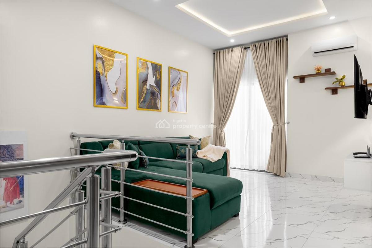 Nicely Furnished 3 Bedroom Apartment, Lekki, Lagos, Flat / Apartment Short Let