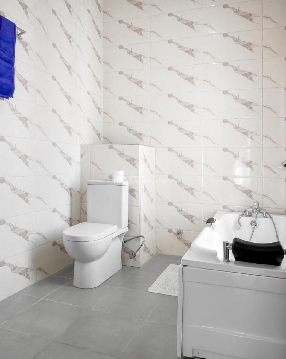 Nicely Furnished 3 Bedroom Apartment, Lekki, Lagos, Flat / Apartment Short Let