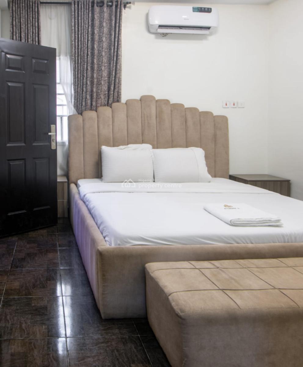 Nicely Furnished 3 Bedroom Apartment, Life Camp, Abuja, Flat / Apartment Short Let