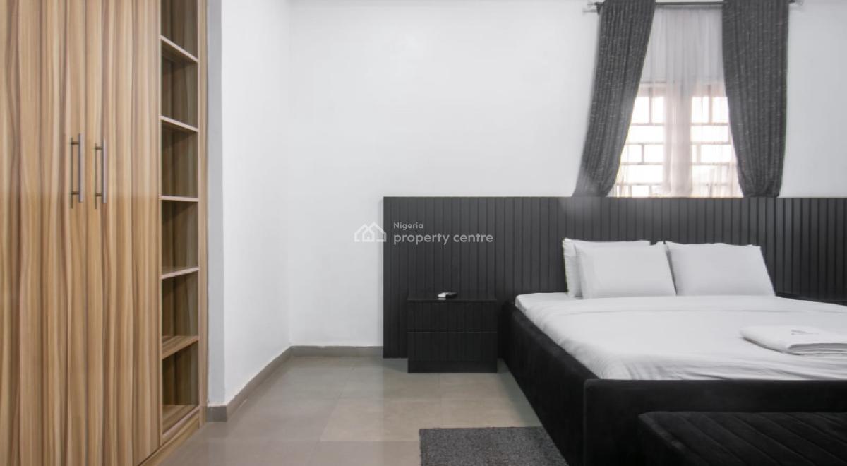 Nicely Furnished 3 Bedroom Apartment, Life Camp, Abuja, Flat / Apartment Short Let