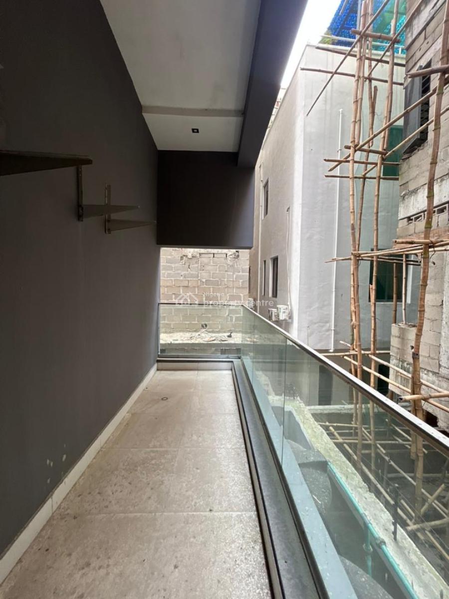 Contemporary 2 Bedroom Apartment with Bq, Lekki Phase 1, Lekki, Lagos, Flat / Apartment for Sale