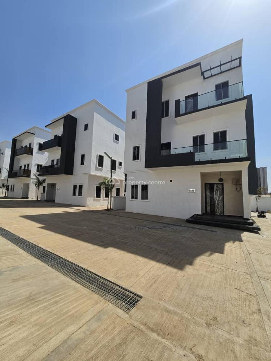 5 Bedroom Detached Duplex with Bq  in Jahi, Jahi, Abuja, Detached Duplex for Sale