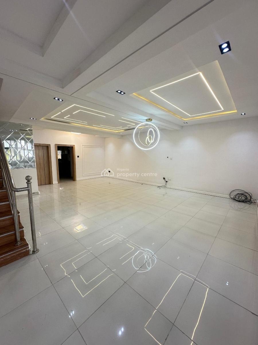 Spacious 6-bedroom Semi-detached Duplex + Bq, Osapa, Lekki, Lagos, Semi-detached Duplex for Rent