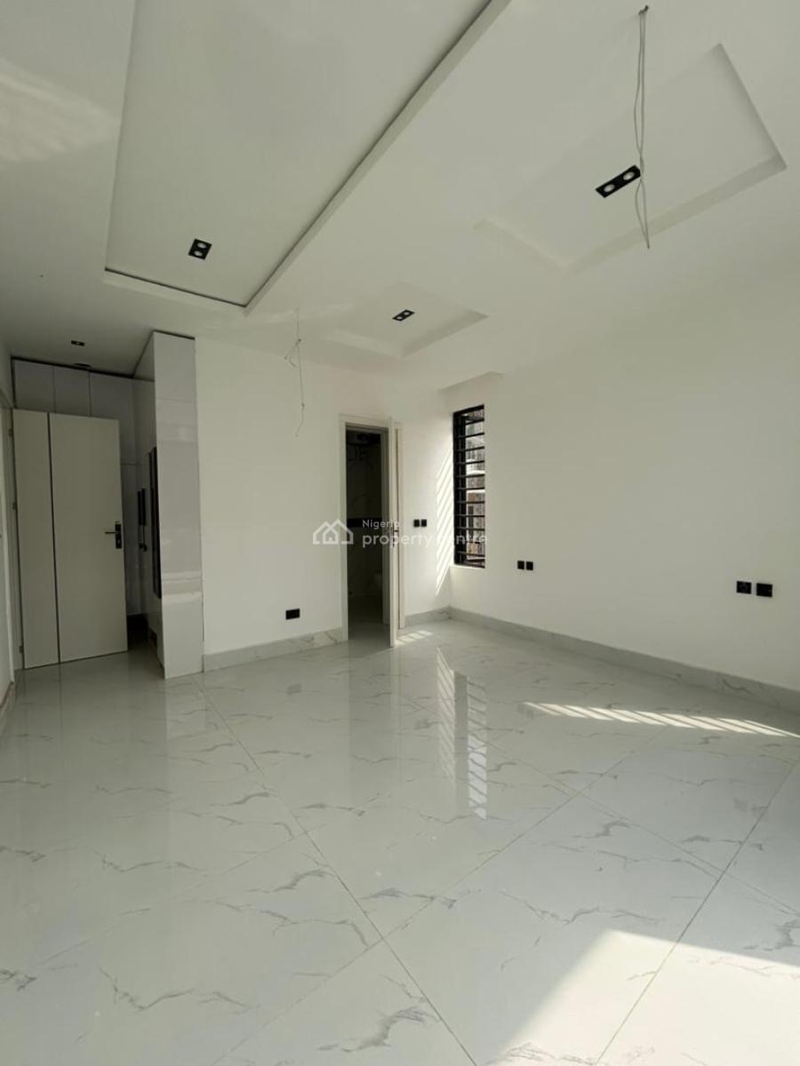 Modern 2 Bedroom Apartment, Freedom Way, Lekki Phase 1, Lekki, Lagos, Flat / Apartment for Sale