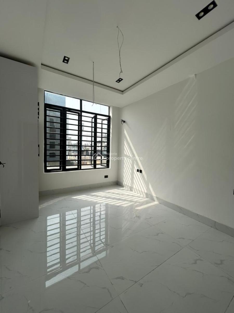 Modern 2 Bedroom Apartment, Freedom Way, Lekki Phase 1, Lekki, Lagos, Flat / Apartment for Sale