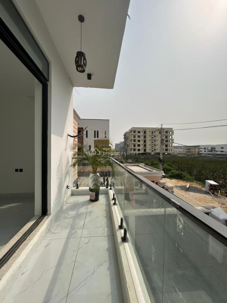 Modern 2 Bedroom Apartment, Freedom Way, Lekki Phase 1, Lekki, Lagos, Flat / Apartment for Sale