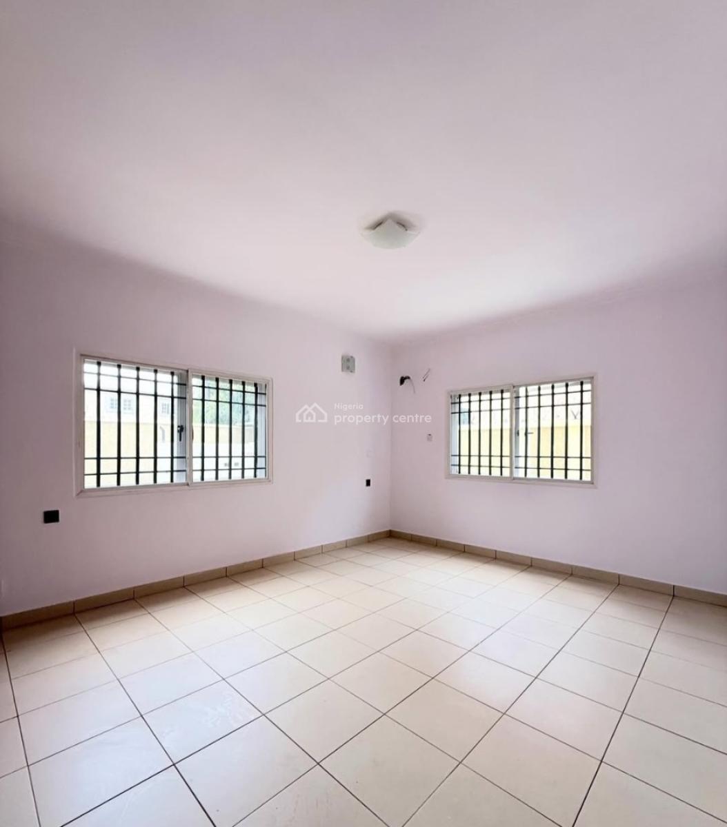 Newly Renovated and Serviced 4 Bedroom En-suite Maisonette with an Enc, Lekki Phase 1, Lekki, Lagos, House for Rent