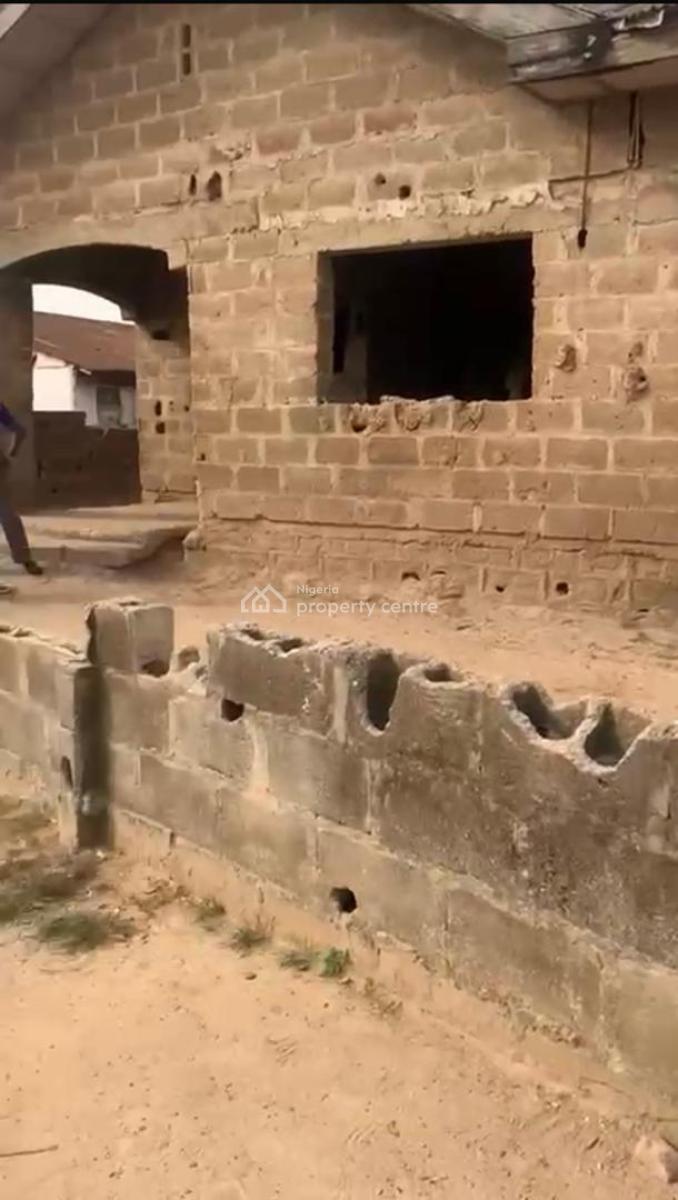 3 Bedroom Bungalow, Omolope Street Magboro Ogun State, Magboro, Ogun, Detached Bungalow for Sale