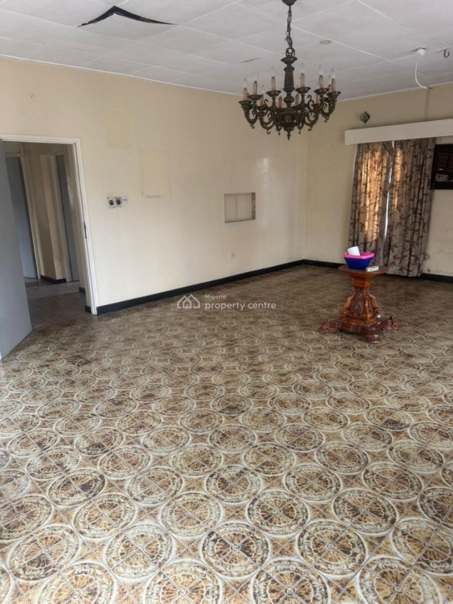 Massive 3bedroom Detached Bungalow, Adeniran Ogunsanya, Surulere, Lagos, Office Space for Rent