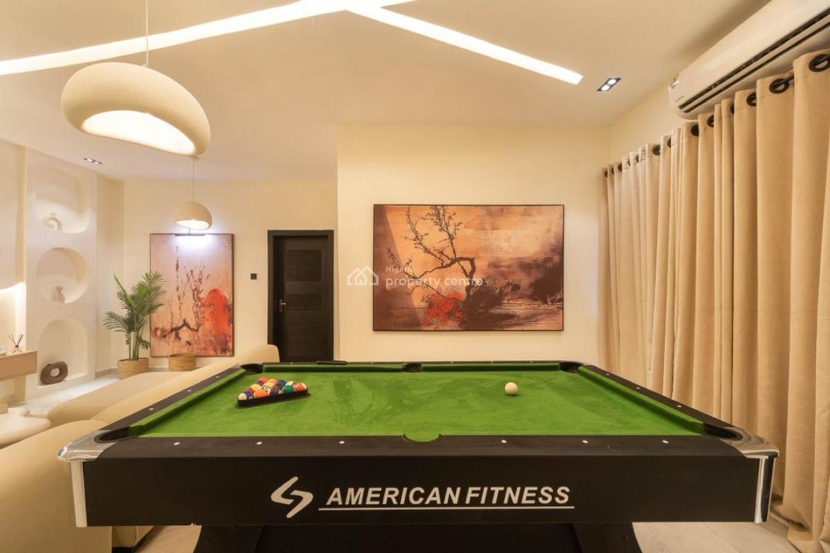 2 Bedroom Apartment with Snooker and Ps5, Lekki Phase 1, Lekki, Lagos, Flat / Apartment Short Let