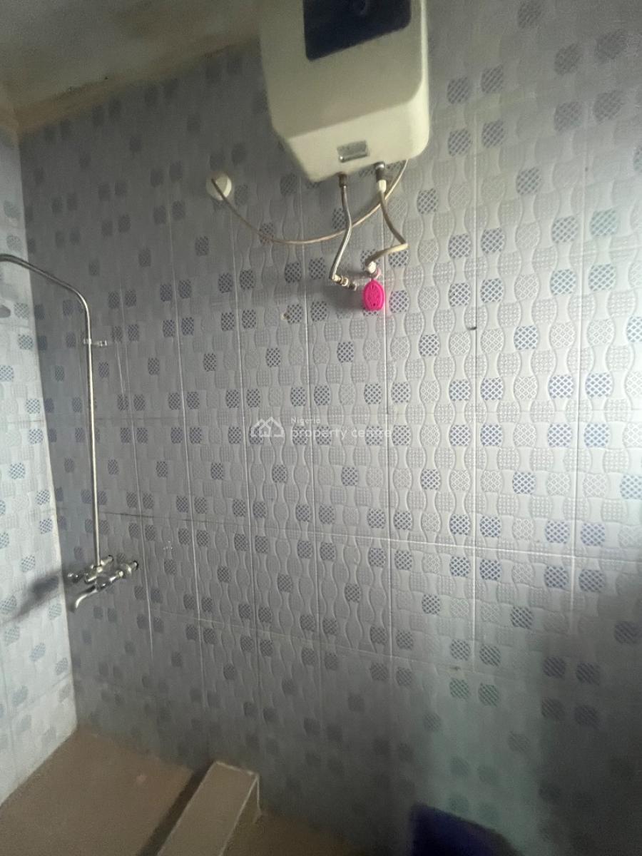 Nice and Clean 2 Bedroom with an Extra Room, Abraham Adesanya, Ajah, Lagos, Flat / Apartment for Rent