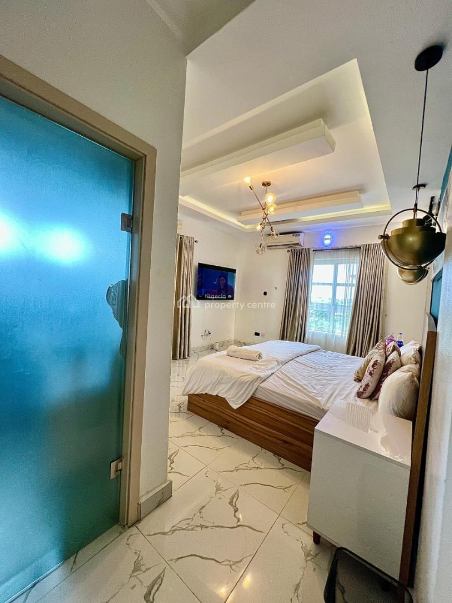 Nicely Furnished 3 Bedroom Apartment, Chevron, Lekki, Lagos, Flat / Apartment Short Let