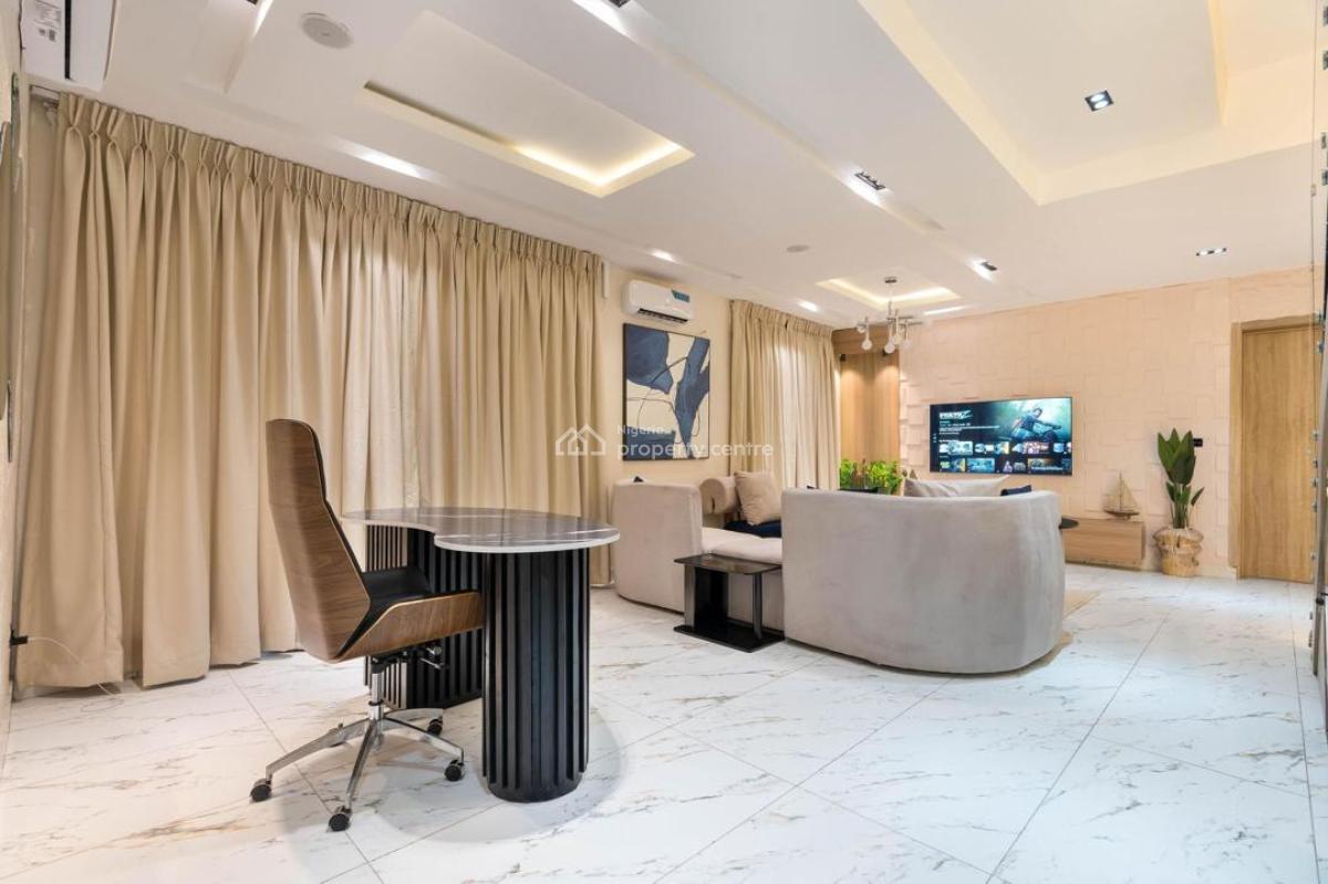 Nicely Furnished 2 Bedroom Apartment, Lekki Phase 1, Lekki, Lagos, Flat / Apartment Short Let