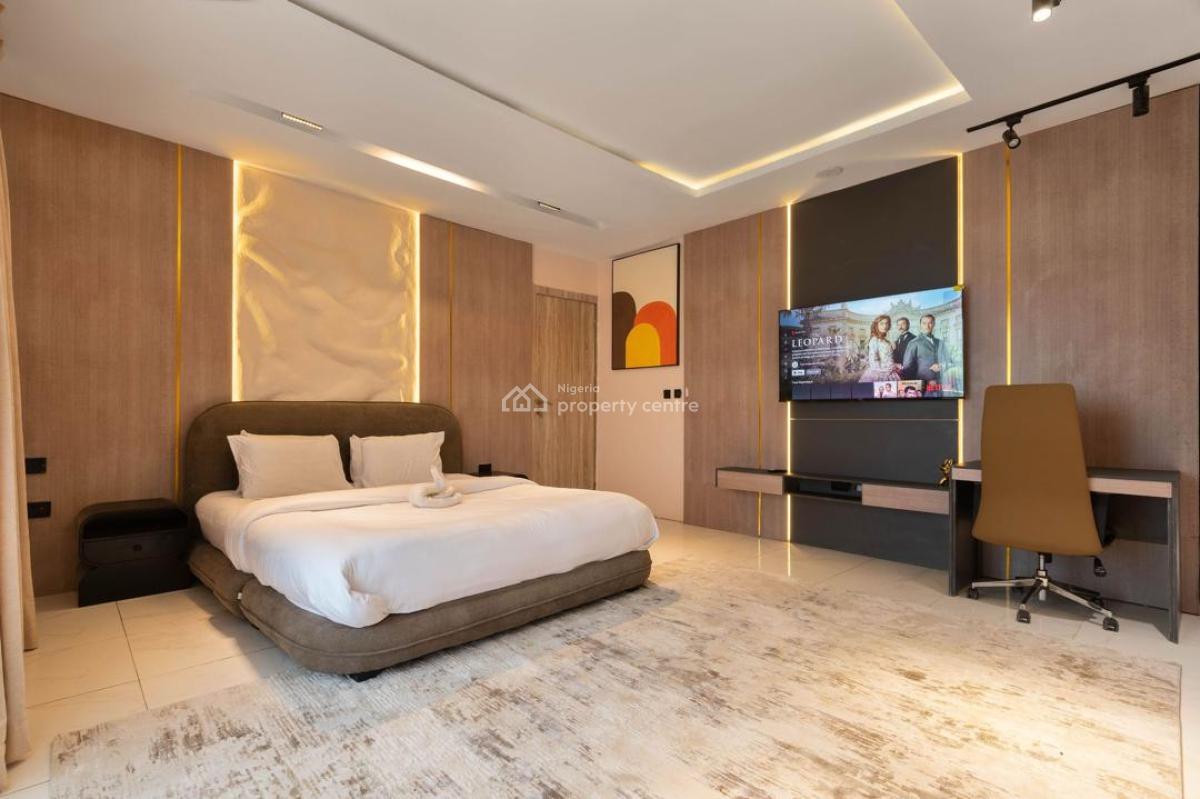 Nicely Furnished 2 Bedroom Apartment, Lekki Phase 1, Lekki, Lagos, Flat / Apartment Short Let