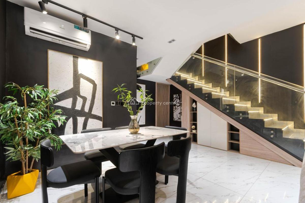 Nicely Furnished 2 Bedroom Apartment, Lekki Phase 1, Lekki, Lagos, Flat / Apartment Short Let