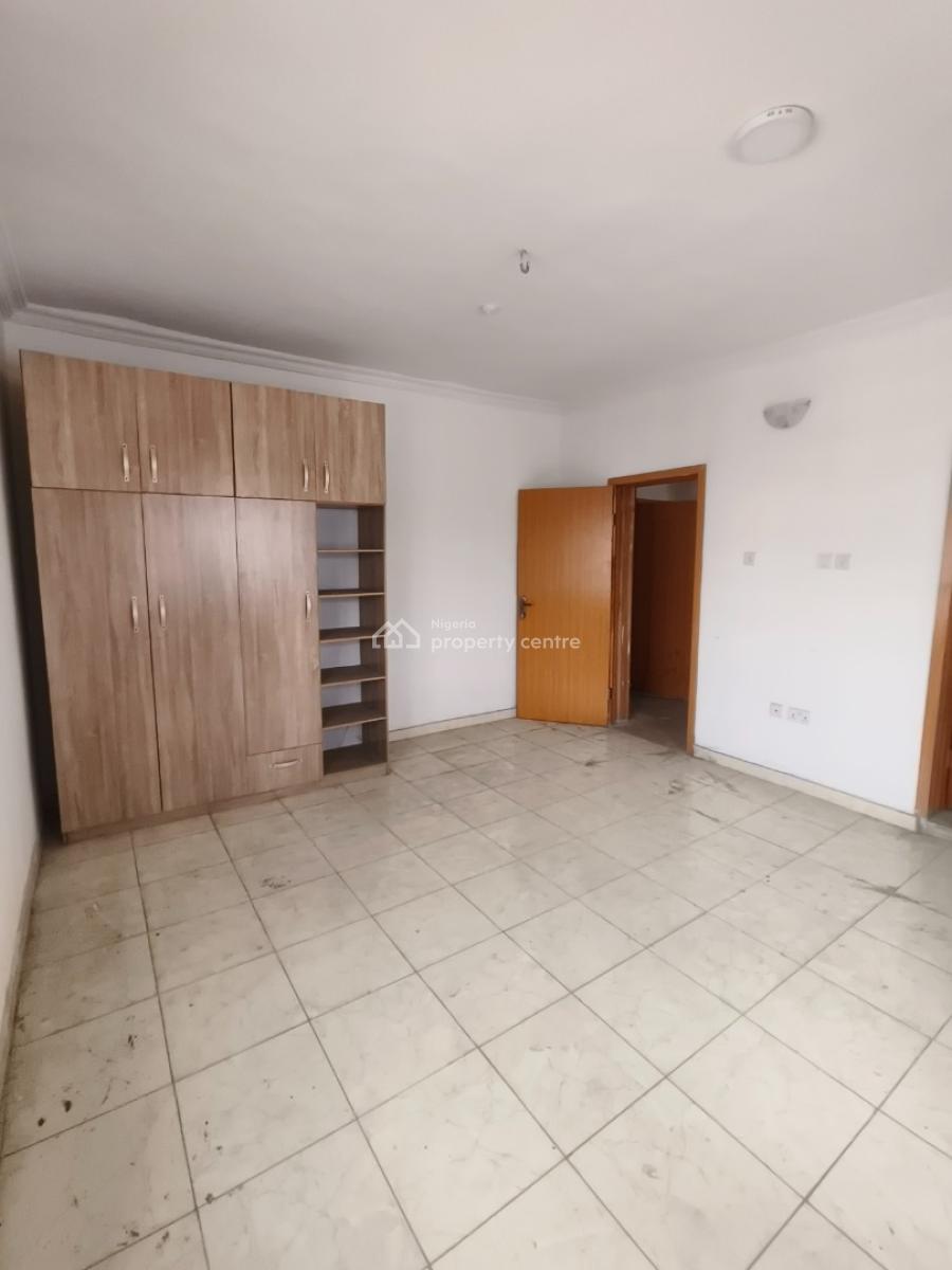 Family Oriented 3bed Apartment, Opposite Fara Park,, Sangotedo, Ajah, Lagos, Block of Flats for Sale