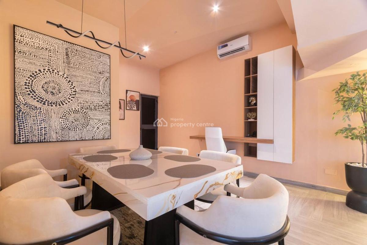 Nicely Furnished 4 Bedroom Apartment, Lekki Phase 1, Lekki, Lagos, Flat / Apartment Short Let