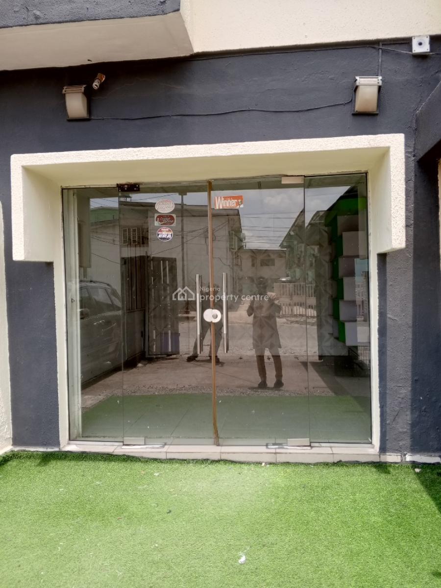 Nice Shop, Ikeja, Lagos, Flat / Apartment for Rent
