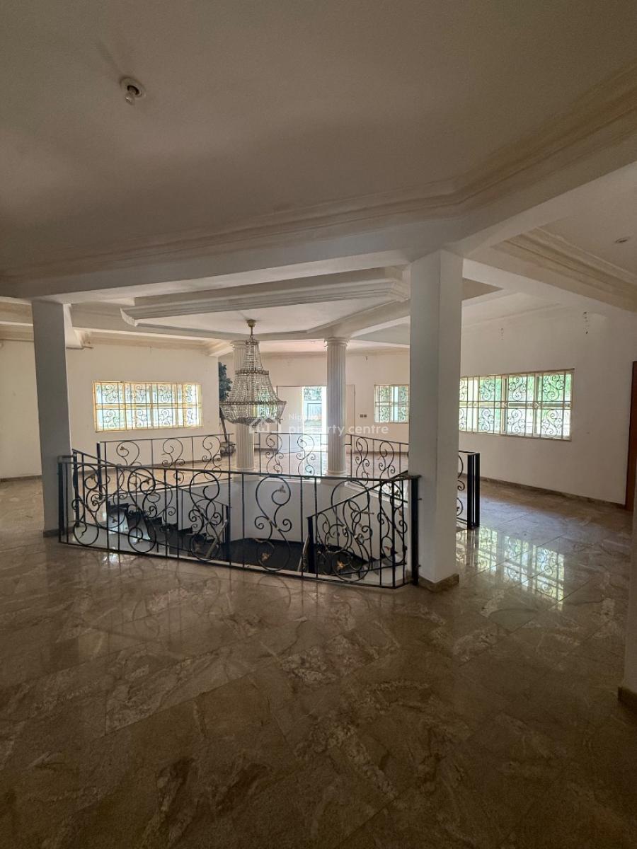 8-bedroom with 2bedroom Guest Chalet and 3 Room Bq. with Swimming Pool, Maitama, Maitama District, Abuja, Detached Duplex for Rent