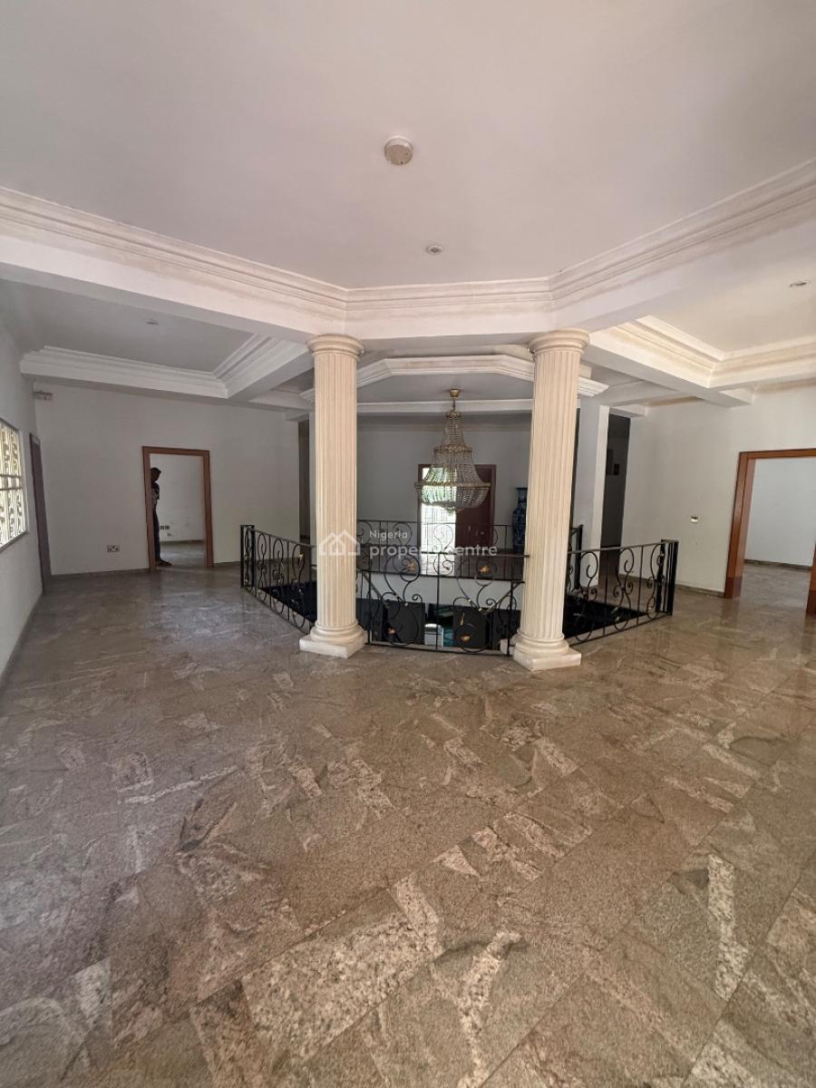 8-bedroom with 2bedroom Guest Chalet and 3 Room Bq. with Swimming Pool, Maitama, Maitama District, Abuja, Detached Duplex for Rent