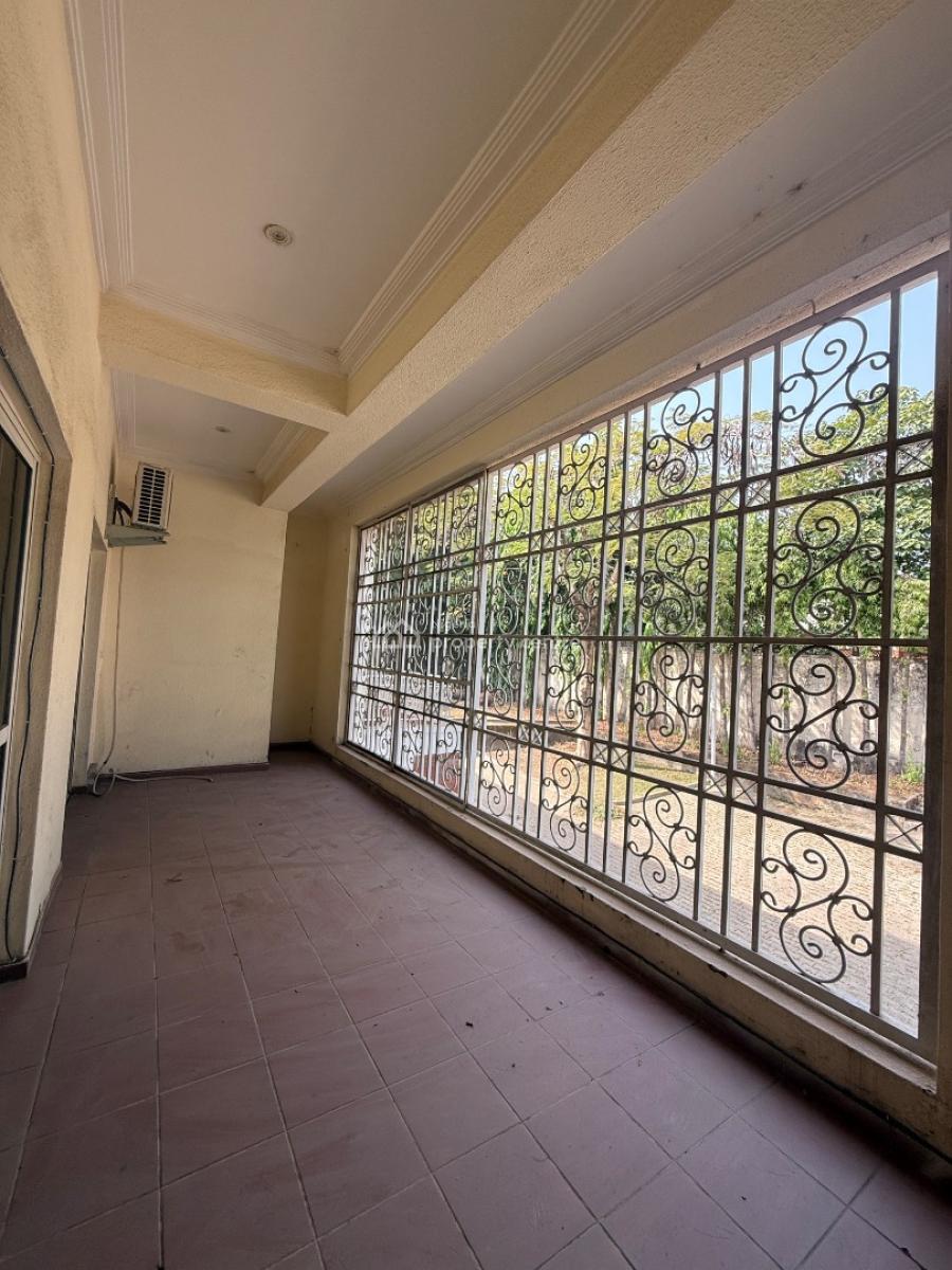 8-bedroom with 2bedroom Guest Chalet and 3 Room Bq. with Swimming Pool, Maitama, Maitama District, Abuja, Detached Duplex for Rent