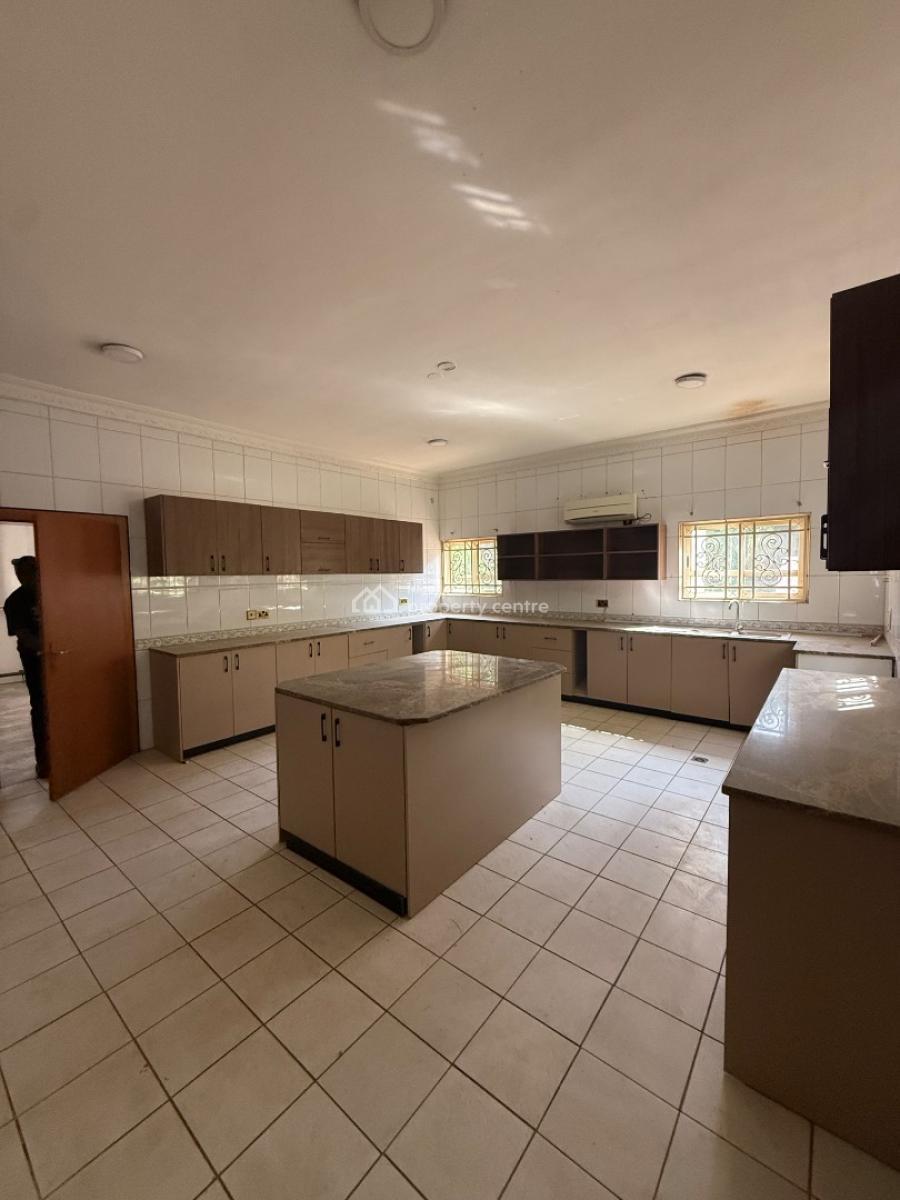 8-bedroom with 2bedroom Guest Chalet and 3 Room Bq. with Swimming Pool, Maitama, Maitama District, Abuja, Detached Duplex for Rent